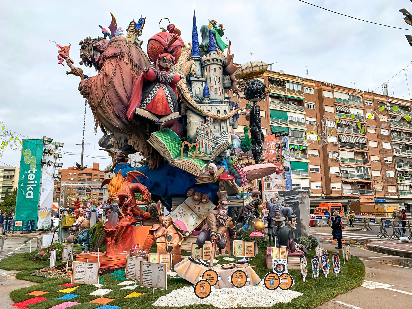 Hogueras de San Juan, Alicante