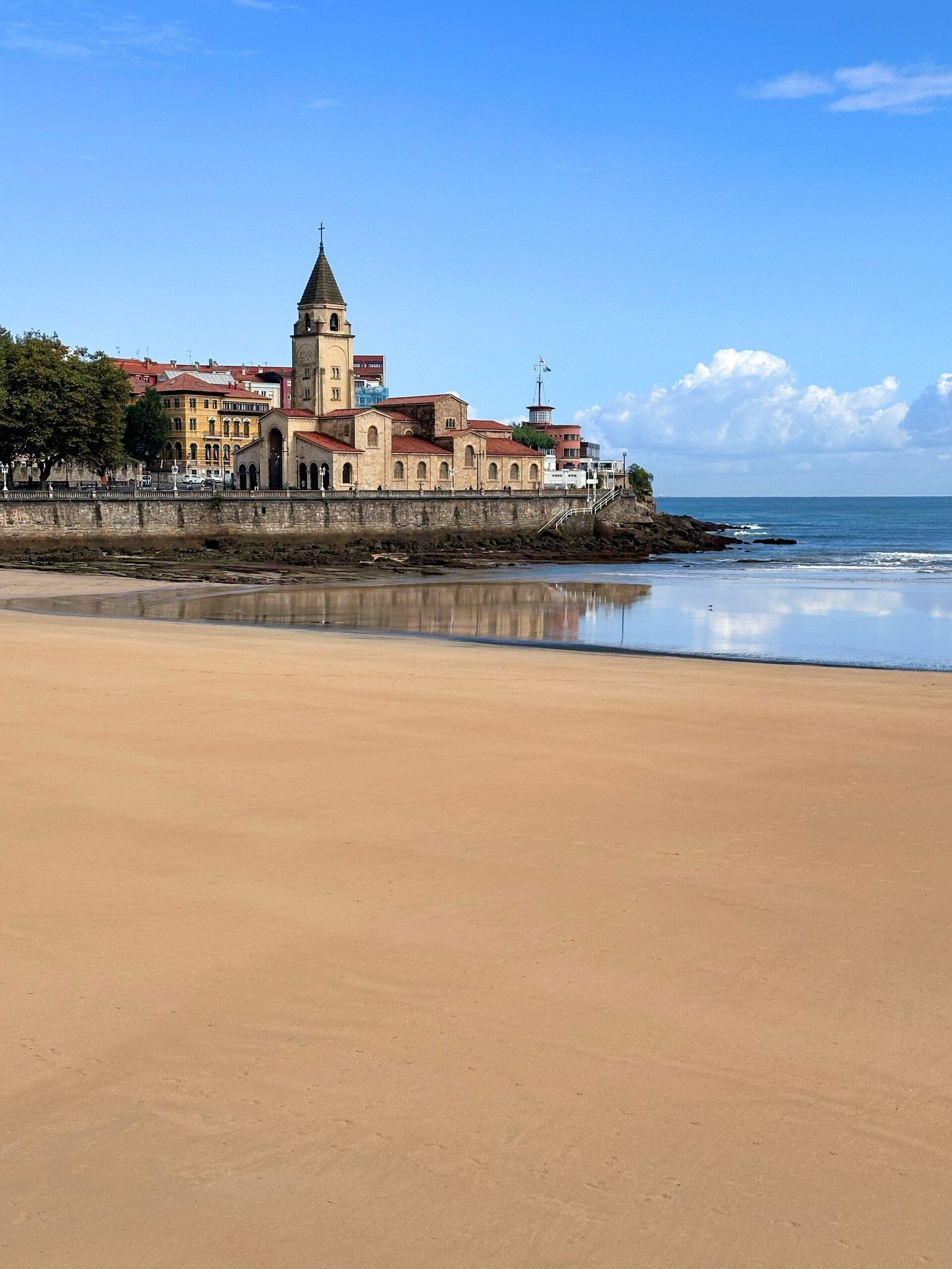 Playa de San Lorenzo, Gijón